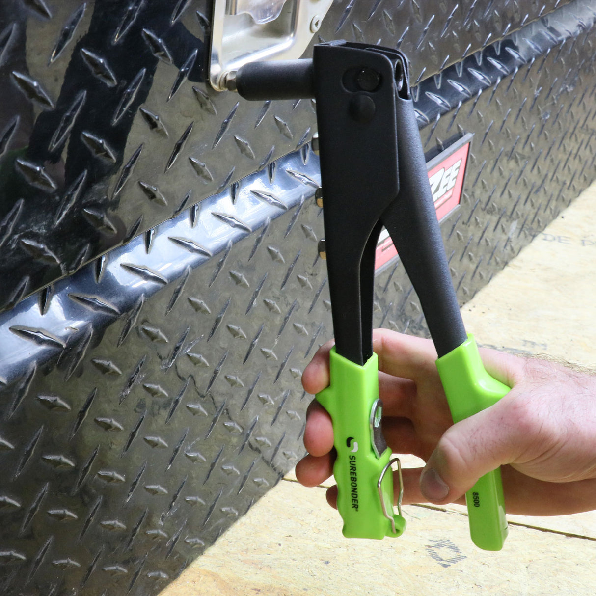 Heavy Duty Rivet Tool Kit - Includes 60 Aluminum Rivets (8575) - Surebonder