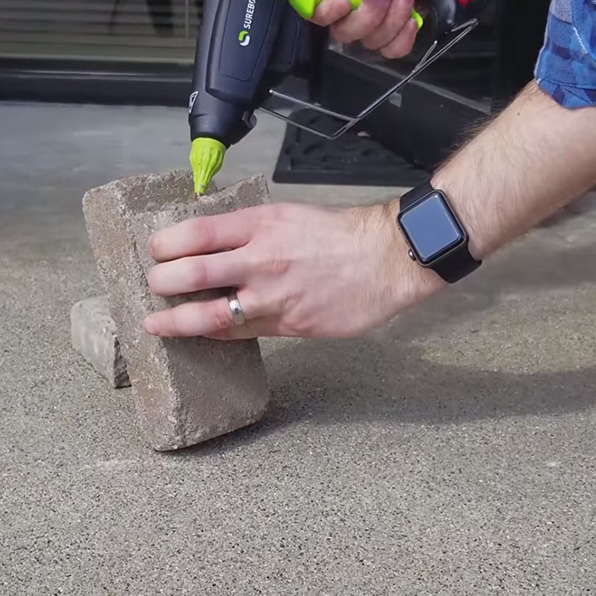 PRO2-220HT 220 Watt High Temperature Professional Heavy Duty Hot Melt Glue Gun - Uses full size, 7/16" glue sticks - Surebonder