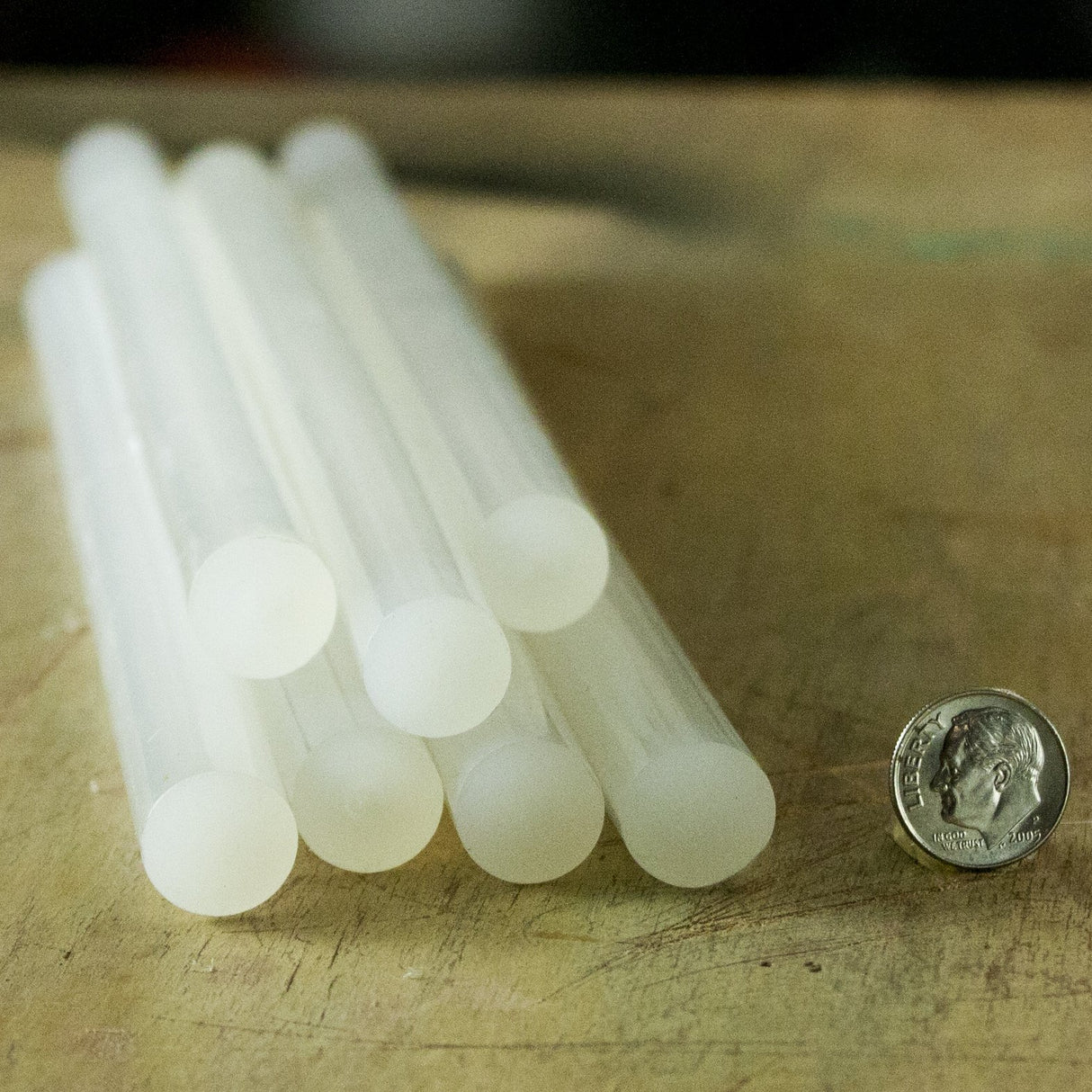 Q-725 General Purpose All Temperature Hot Melt Glue Sticks - 5/8" x 10" | 25 lb box