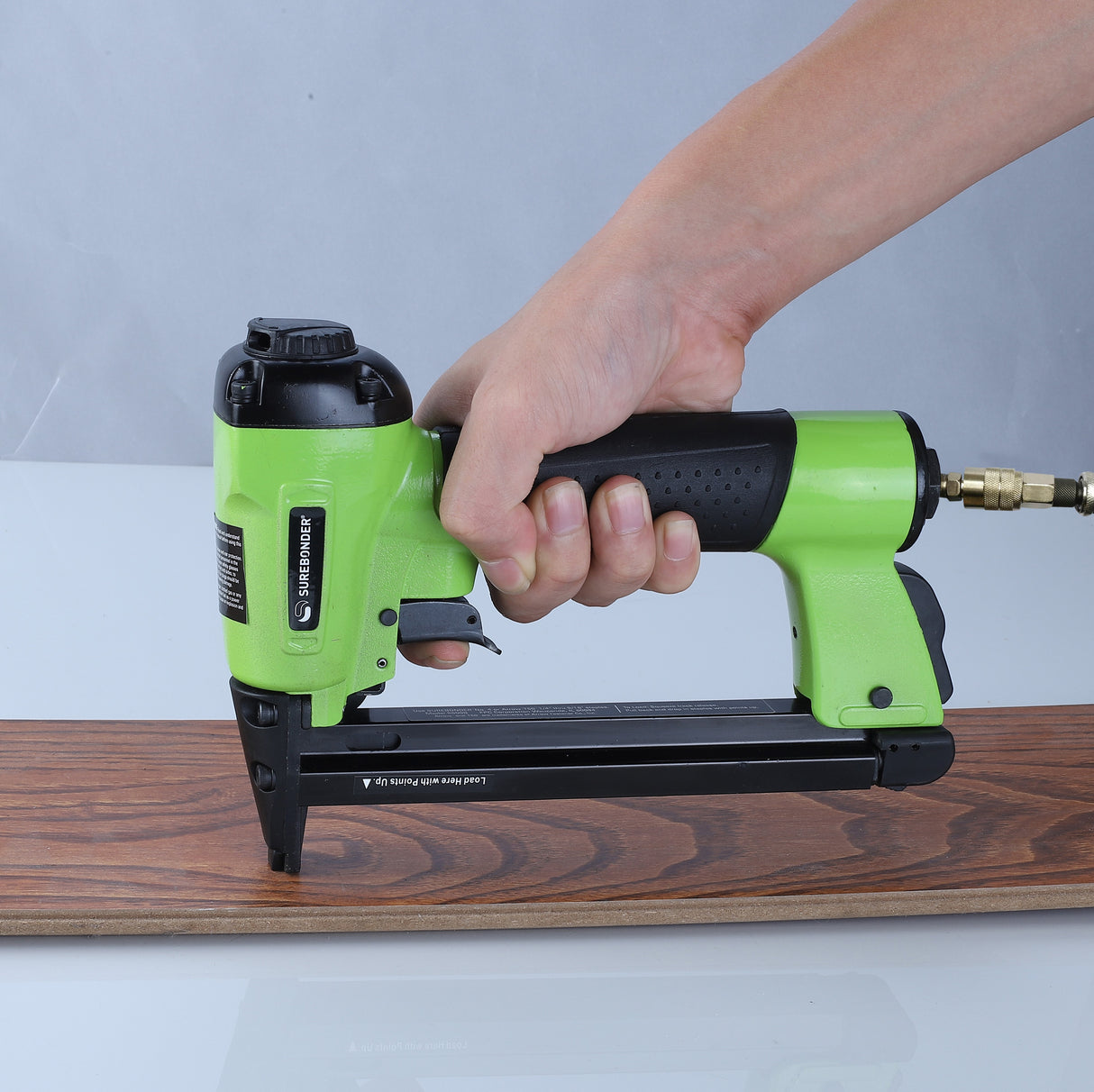 Pneumatic Heavy Duty T50 Type Narrow Crown Stapler | 9600B