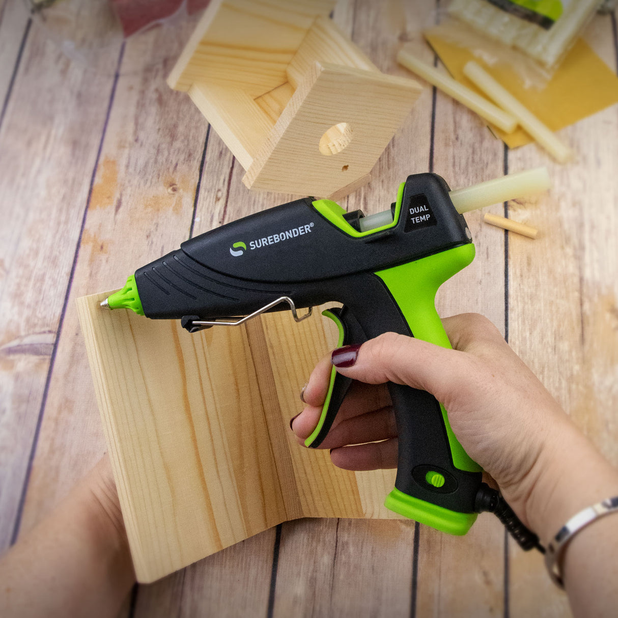 DT-360F 60W Dual Temperature Full Size Hot Glue Gun with Auto Shut-Off